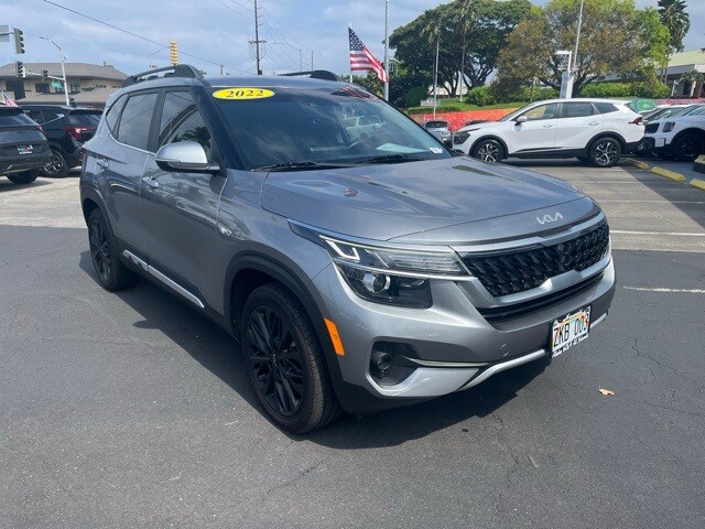 2022 Kia Seltos Nightfall Edition photo 3