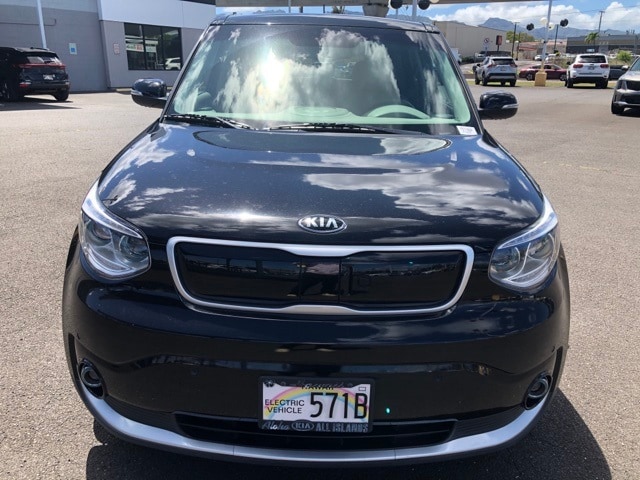 Used 2018 Kia Soul EV + with VIN KNDJX3AE4J7026475 for sale in Waipahu, HI
