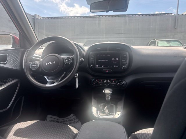 2025 Kia Soul LX - Photo 16