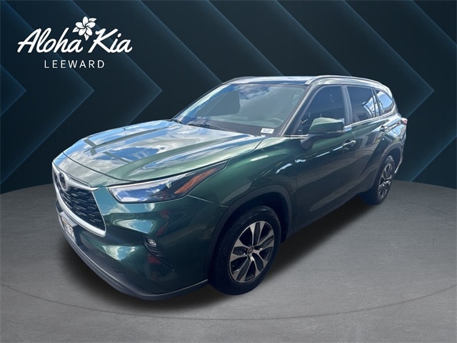 2023 Toyota Highlander XLE's photo