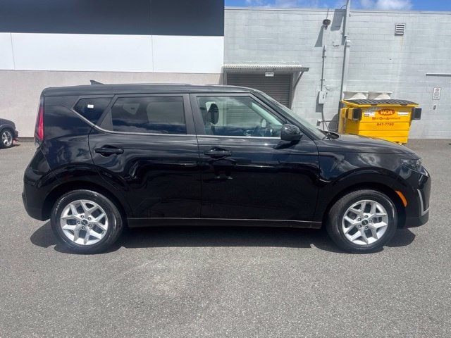 2025 Kia Soul LX - Photo 6