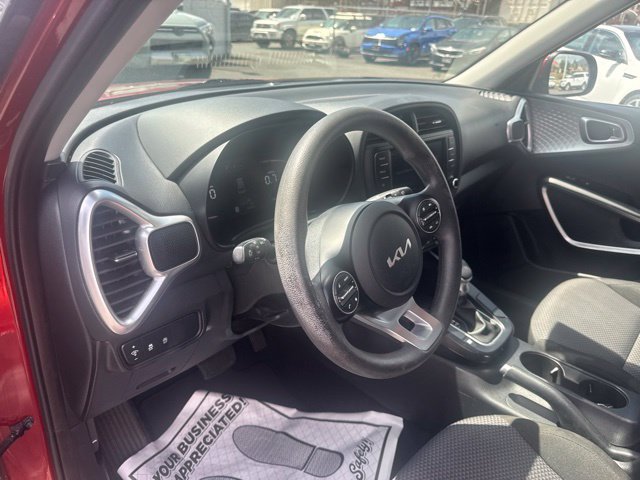 2025 Kia Soul LX - Photo 18