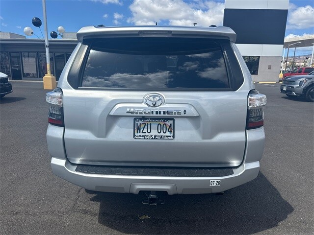 2024 Toyota 4Runner SR5 Premium photo 3