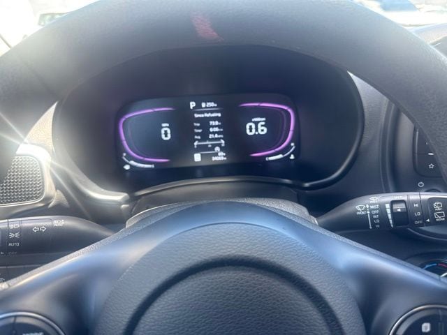 2025 Kia Soul LX - Photo 18