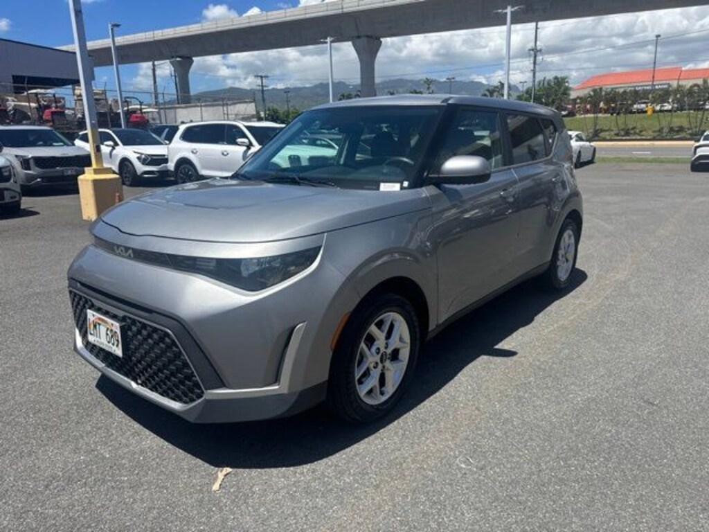 Used 2023 Kia Soul LX Hatchback