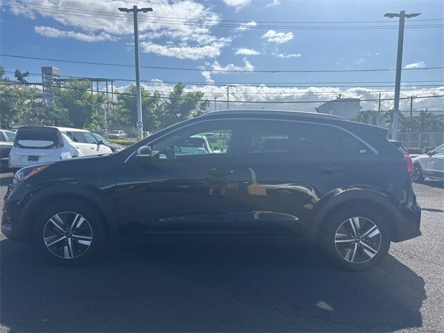 2022 Kia Niro Plug-In Hybrid EX Premium photo 2