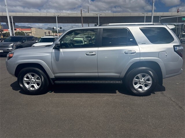 2024 Toyota 4Runner SR5 Premium photo 2