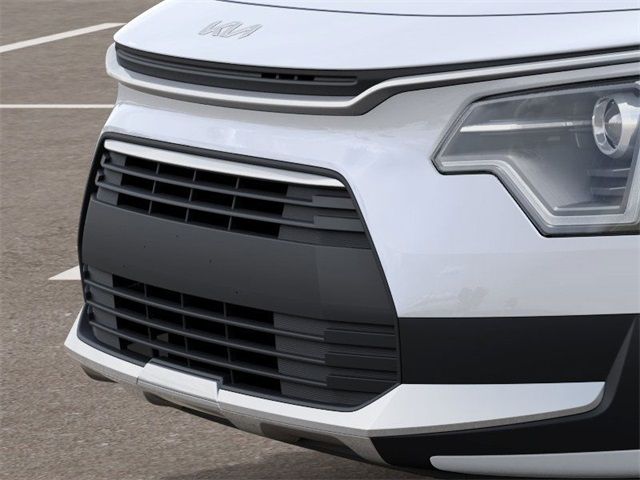 2025 Kia Niro LX - Photo 12