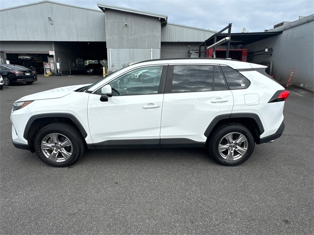 Used 2022 Toyota RAV4 XLE with VIN 2T3P1RFV0NW251185 for sale in Northfield, Minnesota