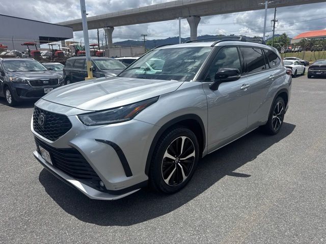2022 Toyota Highlander at Aloha Kia Leeward, photo 1