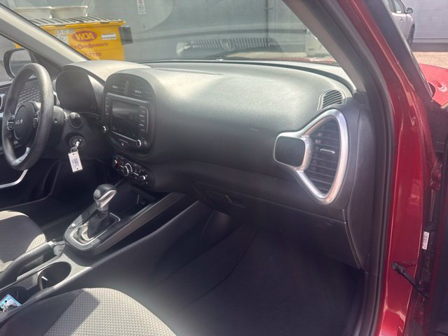 2025 Kia Soul LX - Photo 15
