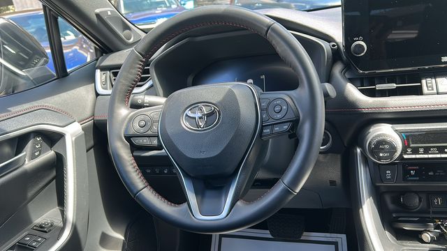 2024 Toyota RAV4 XSE - Photo 16