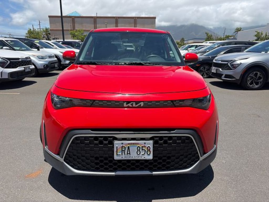 Used 2025 Kia Soul LX Hatchback