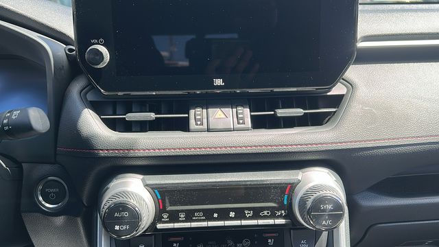 2024 Toyota RAV4 XSE - Photo 19
