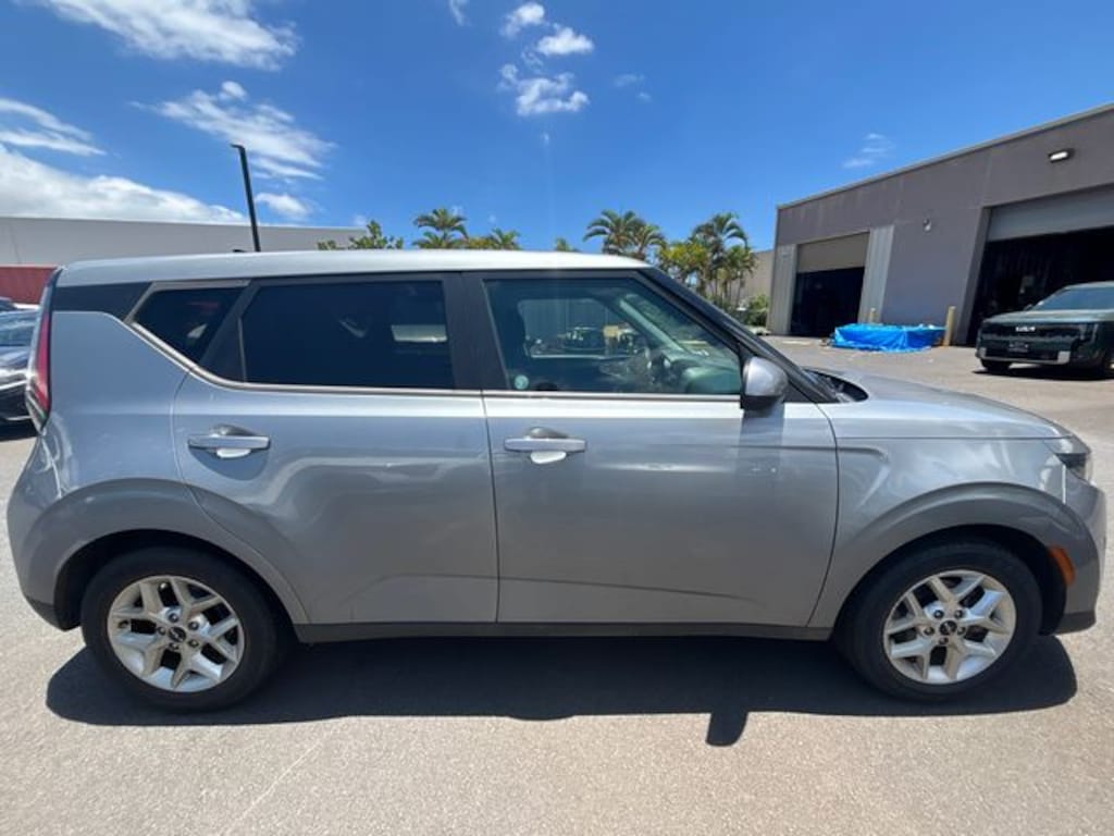 Used 2023 Kia Soul LX Hatchback