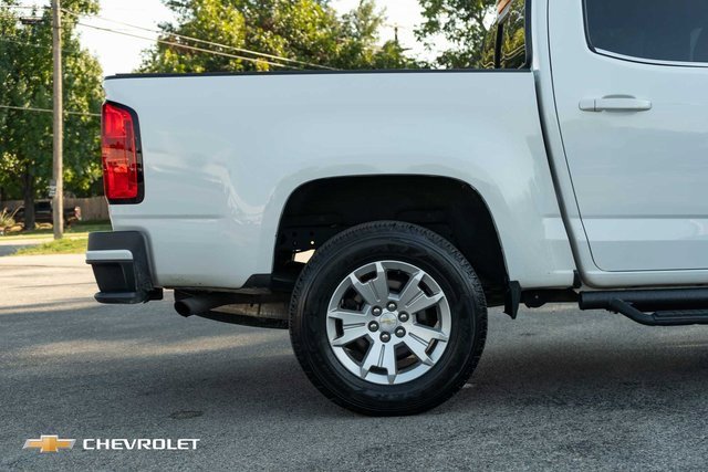 2017 Chevrolet Colorado LT photo 4