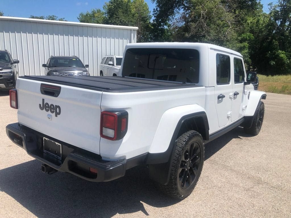 Used 2025 Jeep Gladiator Nighthawk Truck Crew Cab