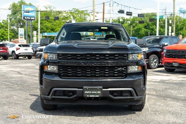 Used 2022 Chevrolet Silverado 1500 Limited Custom with VIN 3GCPWBEK3NG147967 for sale in Rockdale, TX