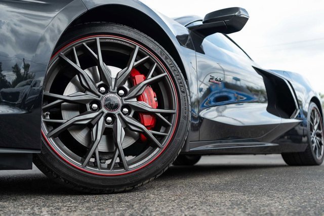 2023 Chevrolet Corvette Stingray 3LT photo 2