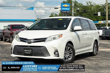 2020 Toyota Sienna XLE Auto Access Seat Van