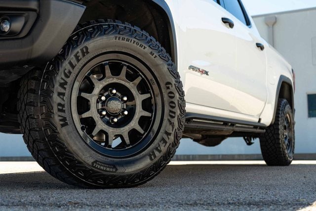 Used 2023 GMC Sierra 1500 AT4X with VIN 3GTUUFEL1PG272090 for sale in Rockdale, TX