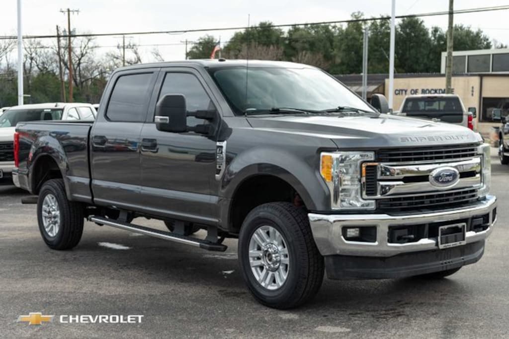 Used 2017 Ford Super Duty F-250 SRW Lariat Truck Crew Cab