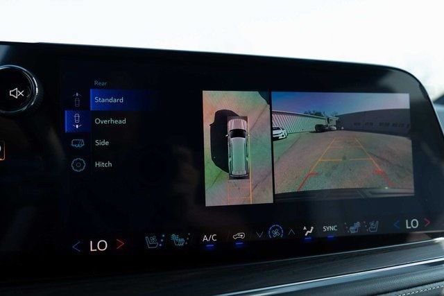 2026 Chevrolet Suburban Premier - Photo 27