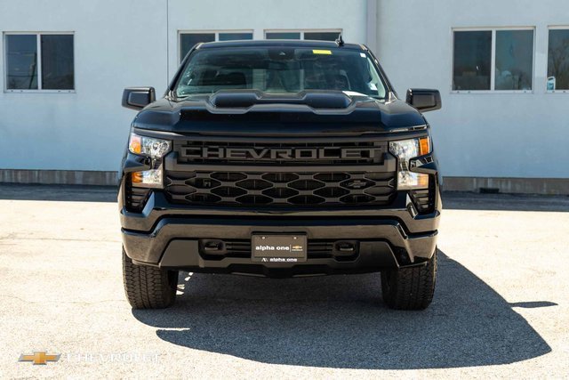Used 2024 Chevrolet Silverado 1500 Custom with VIN 3GCUDCED9RG330893 for sale in Rockdale, TX