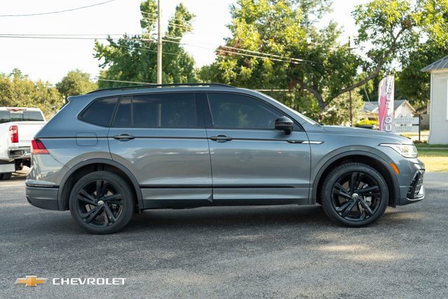 2024 Volkswagen Tiguan SE R-Line Black photo 4