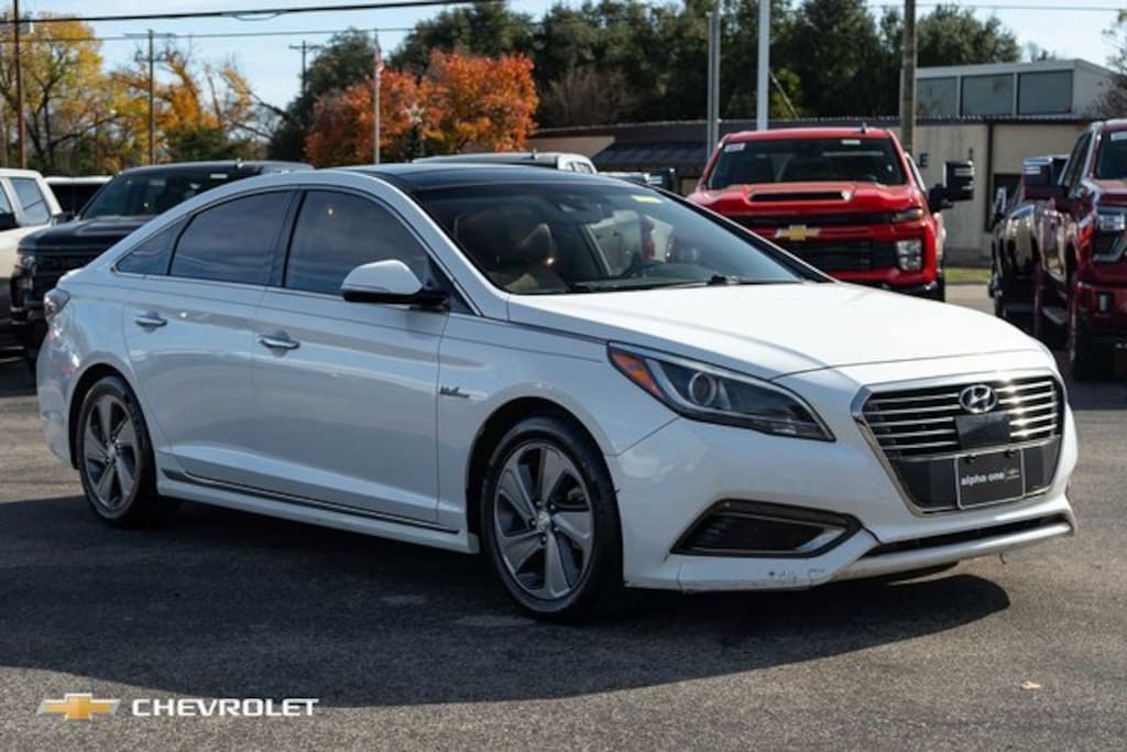 Used 2016 Hyundai Sonata Hybrid Limited Sedan