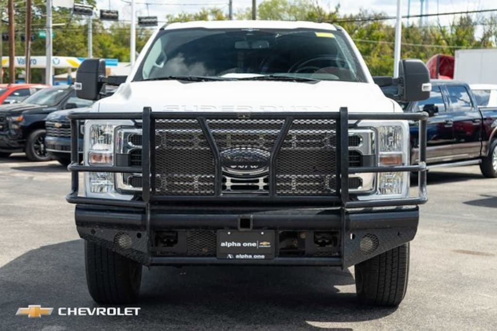 Used 2023 Ford Super Duty F-350 SRW XL Truck Crew Cab