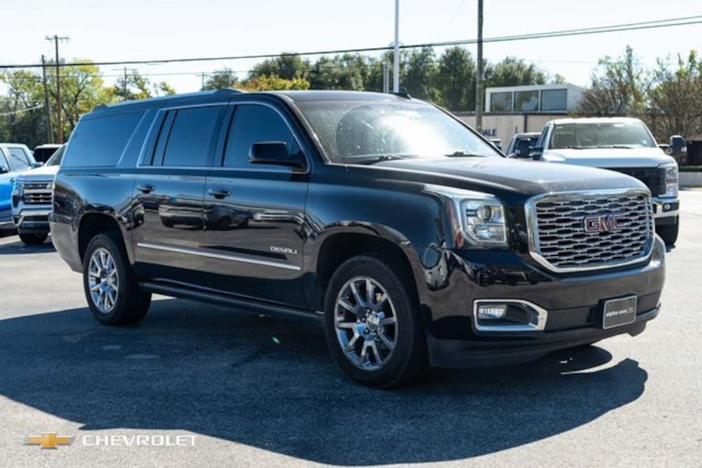 Used 2018 GMC Yukon XL Denali SUV
