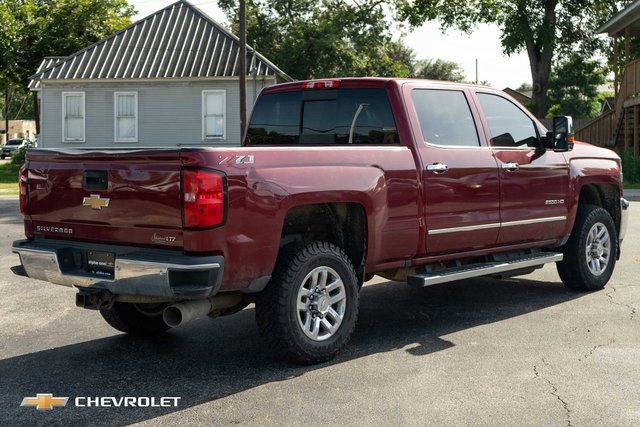 2019 Chevrolet Silverado 2500HD LTZ - Photo 6