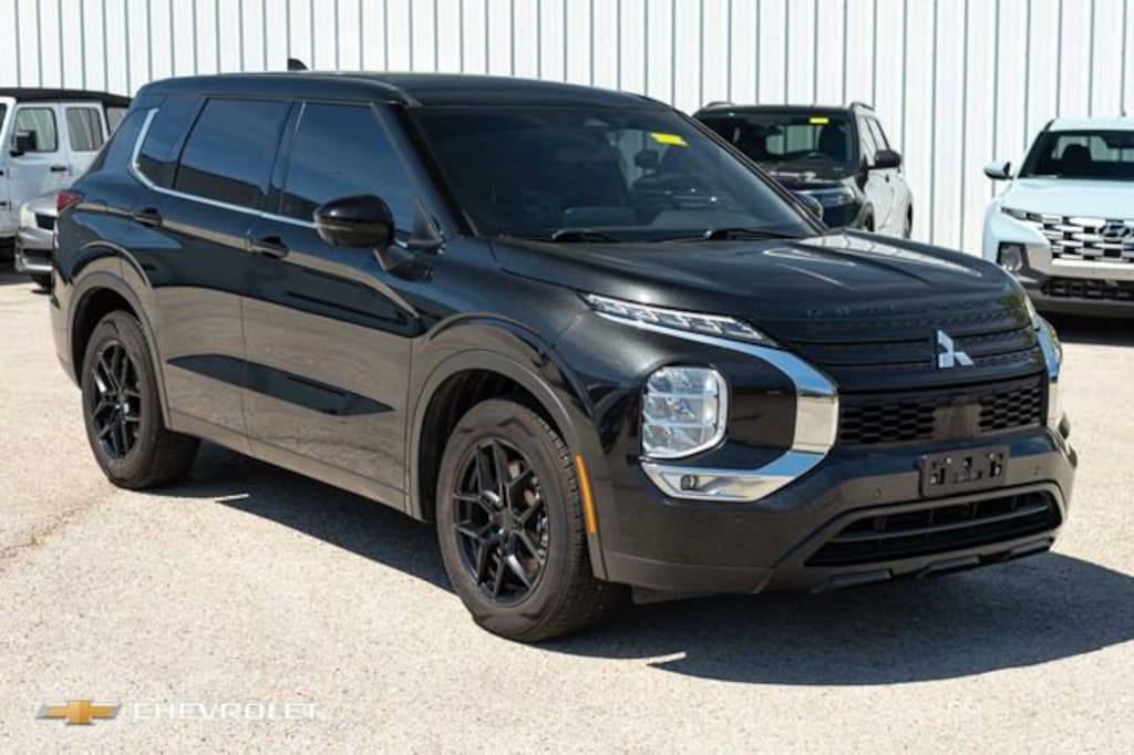 Used 2023 Mitsubishi Outlander SE SUV