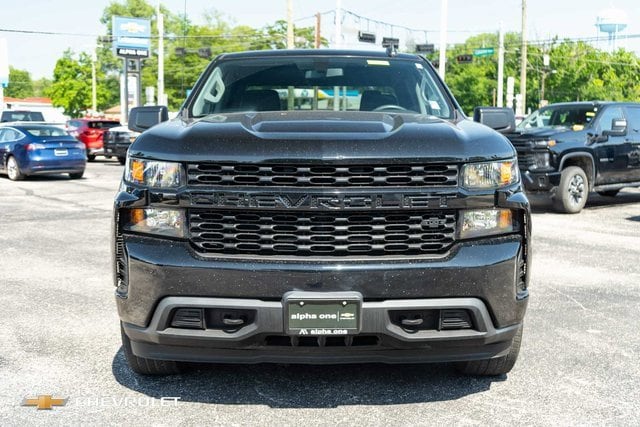 Used 2021 Chevrolet Silverado 1500 Custom with VIN 3GCPWBEK1MG414585 for sale in Rockdale, TX