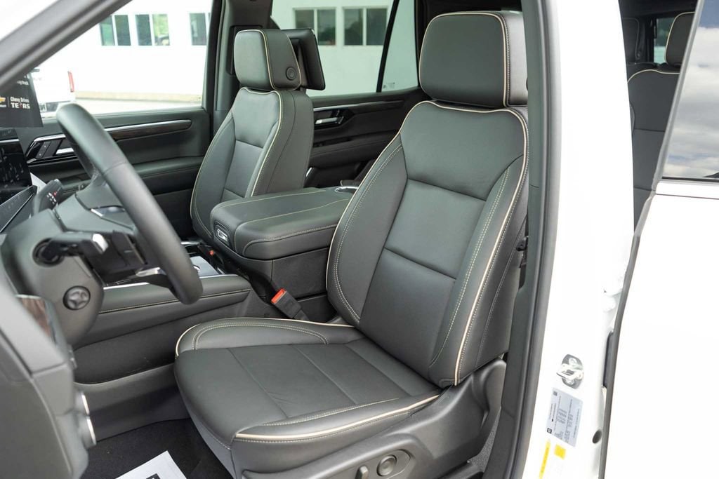 2025 Chevrolet Tahoe Premier - Photo 12
