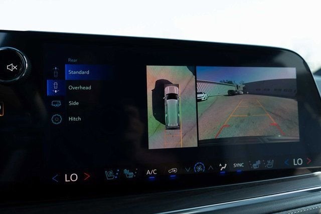 2026 Chevrolet Suburban Premier - Photo 26