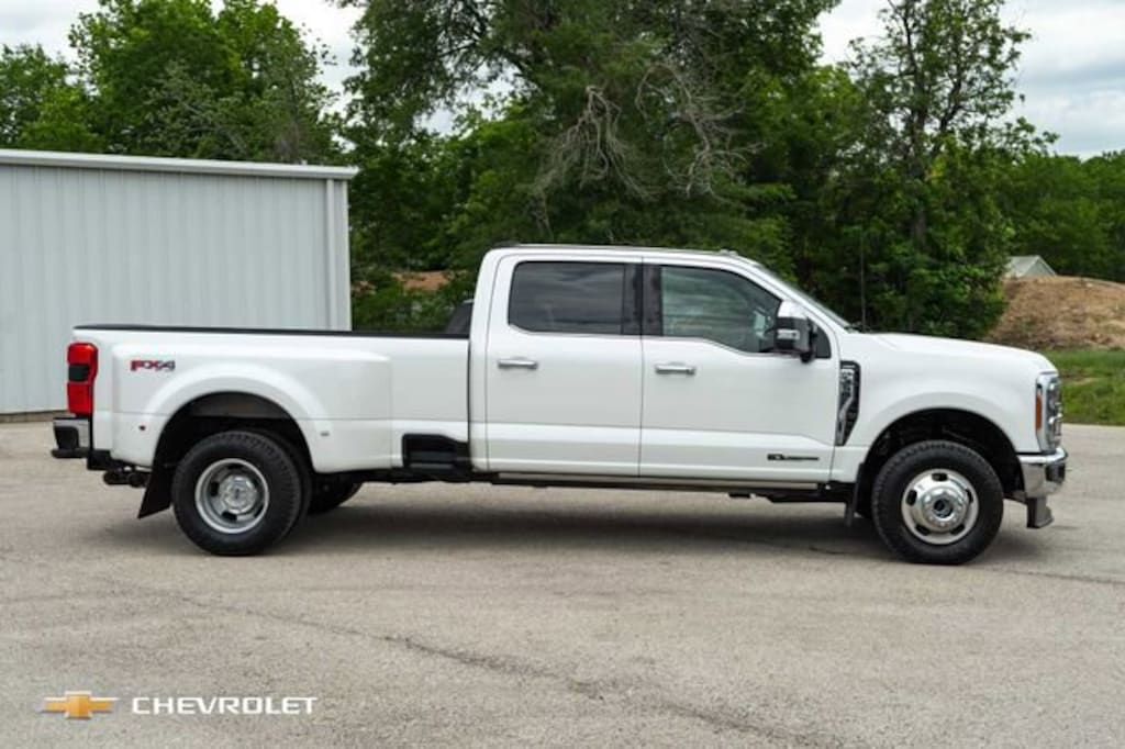 Used 2023 Ford Super Duty F-350 DRW XL Truck Crew Cab