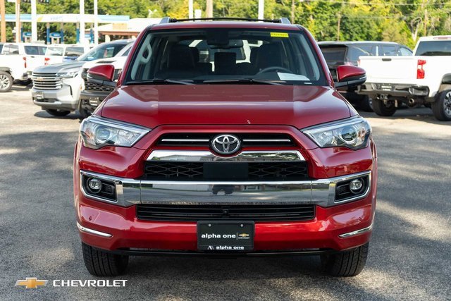 2023 Toyota 4Runner Limited photo 2