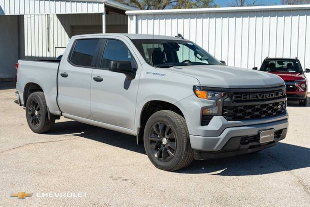 New 2025 Chevrolet Silverado 1500 Custom Truck
