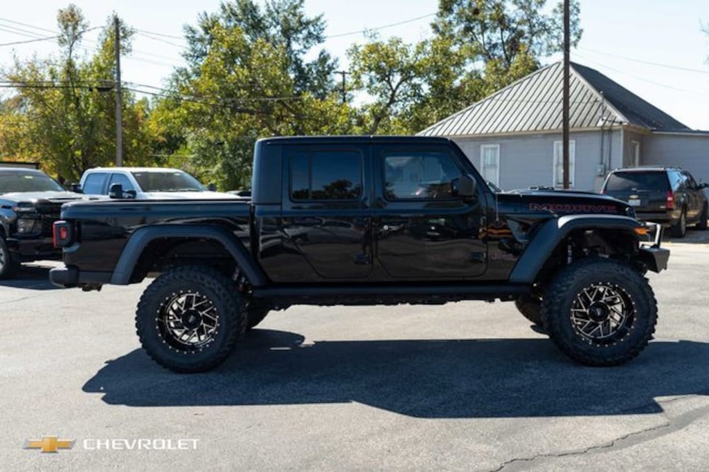 Used 2023 Jeep Gladiator Mojave Truck Crew Cab