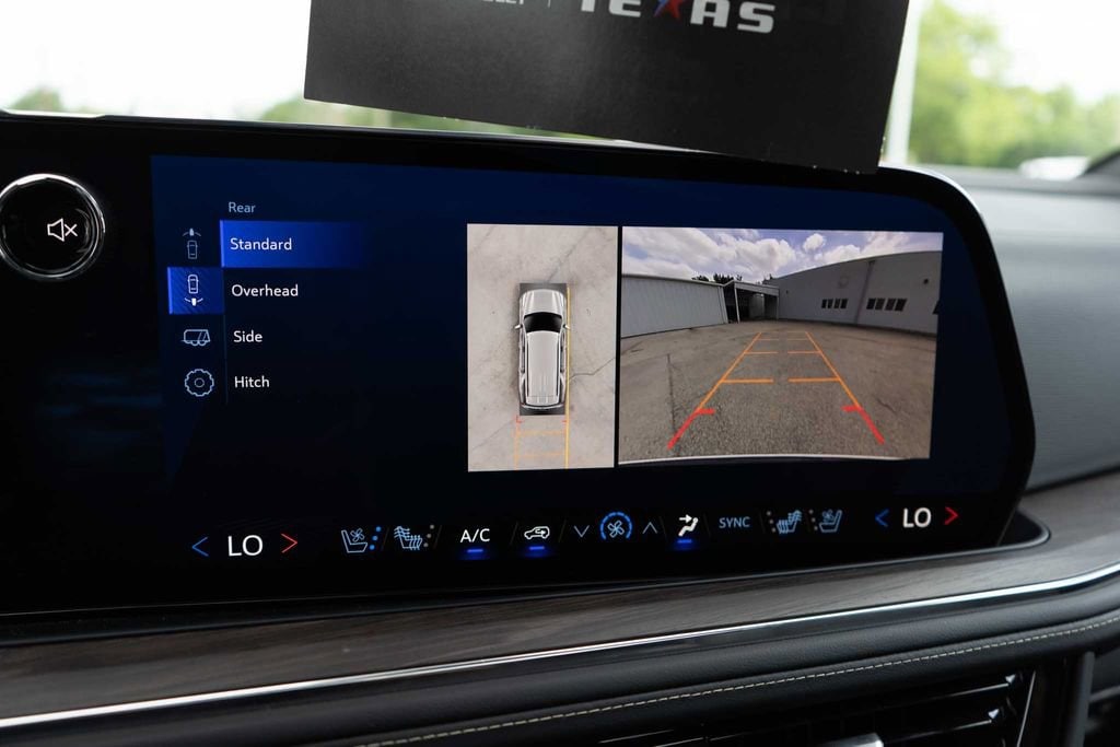 2025 Chevrolet Tahoe Premier - Photo 24