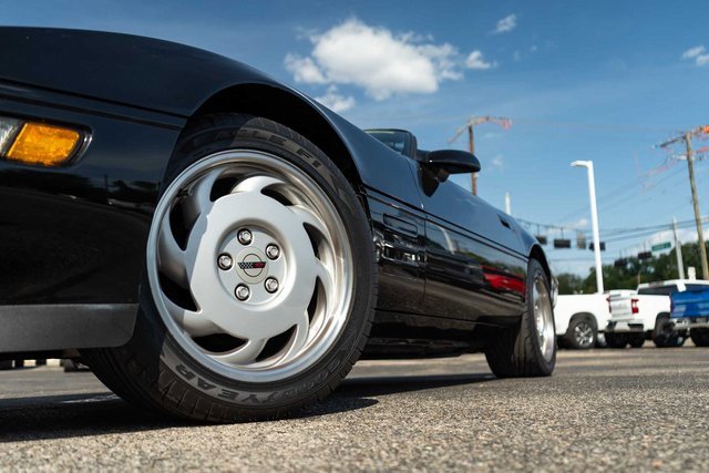 1992 Chevrolet Corvette photo 2