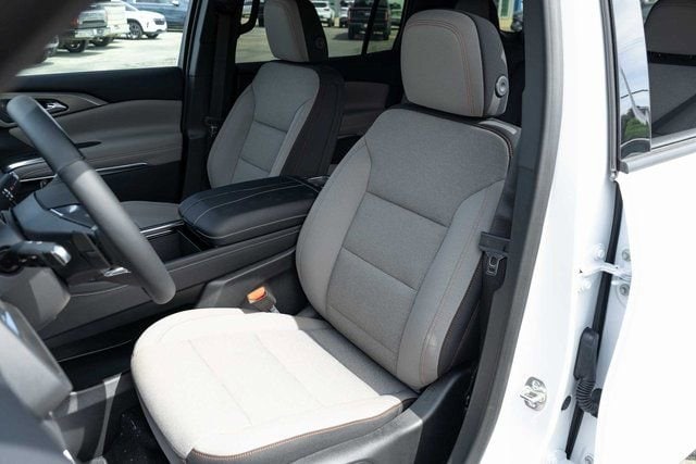 2026 Chevrolet Traverse LT - Photo 12