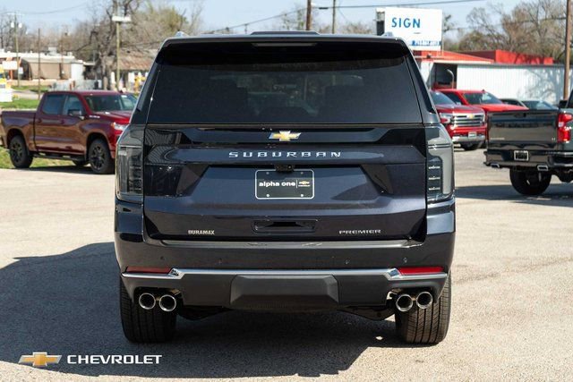 2026 Chevrolet Suburban Premier - Photo 7