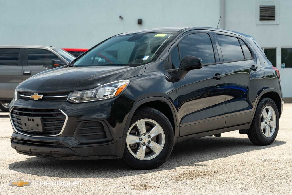 2021 Chevrolet Trax LS's photo
