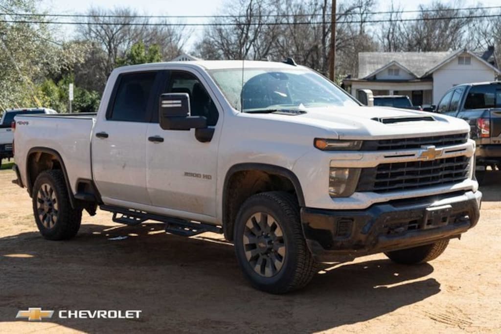 Used 2024 Chevrolet Silverado 2500 HD Custom Truck Crew Cab