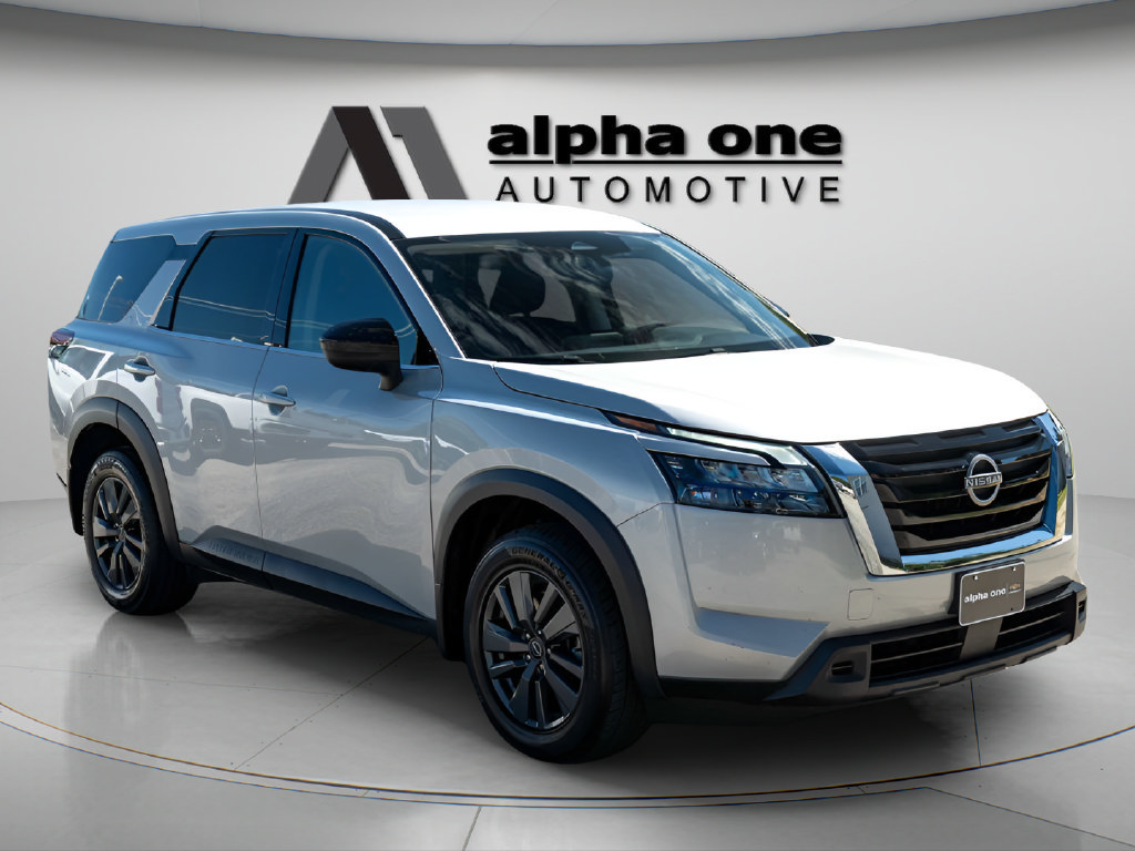 Used 2024 Nissan