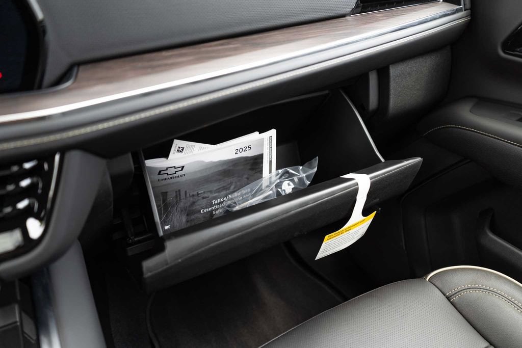 2025 Chevrolet Tahoe Premier - Photo 23