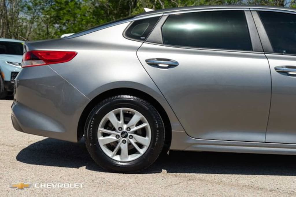 Used 2018 Kia Optima LX Sedan